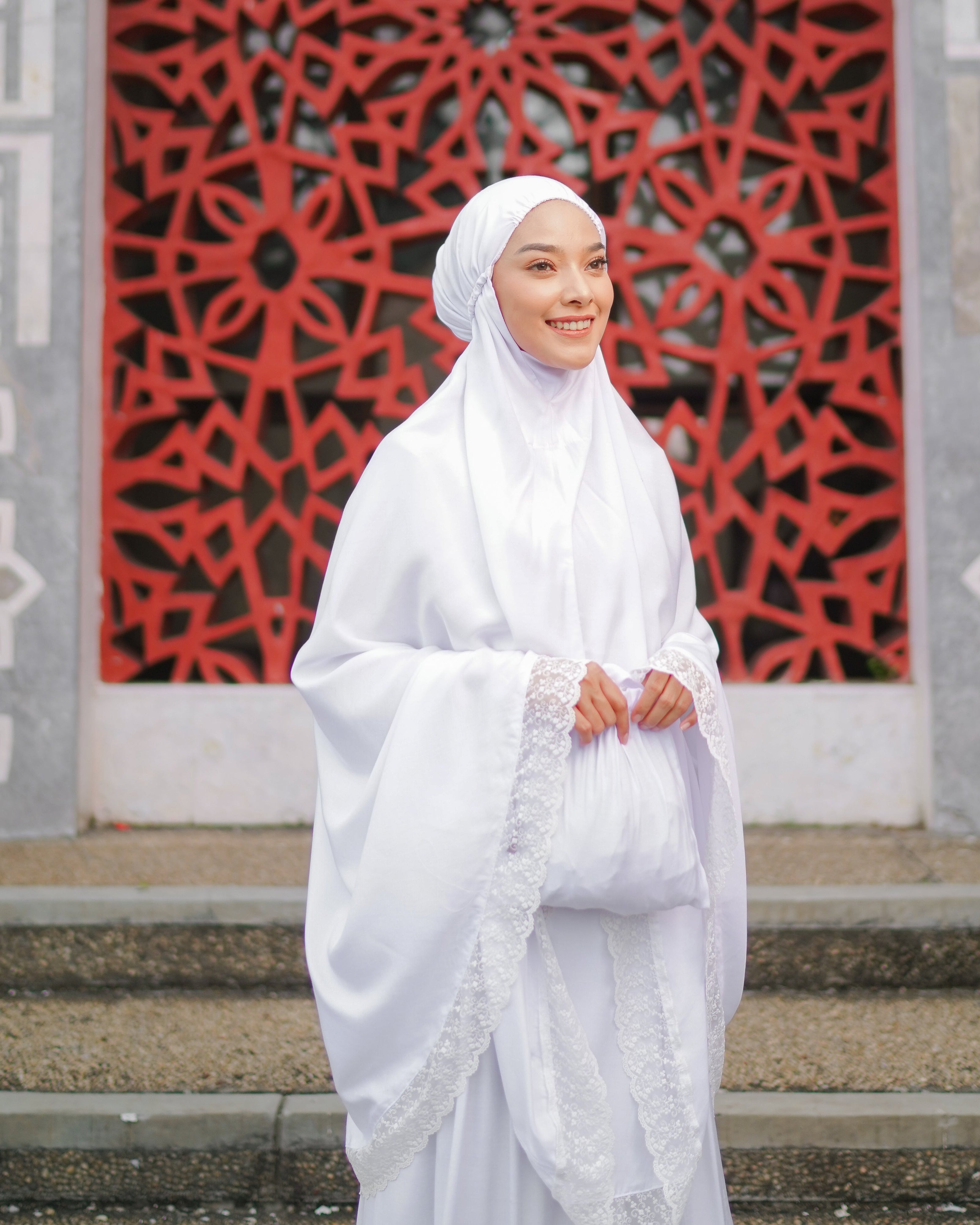 Nomad White - Prayer Set